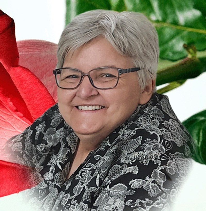 Mme Simonne Daraîche