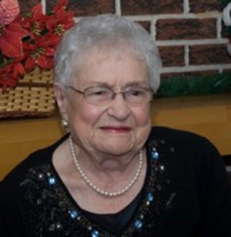 Mme Laura Bélanger Pelletier