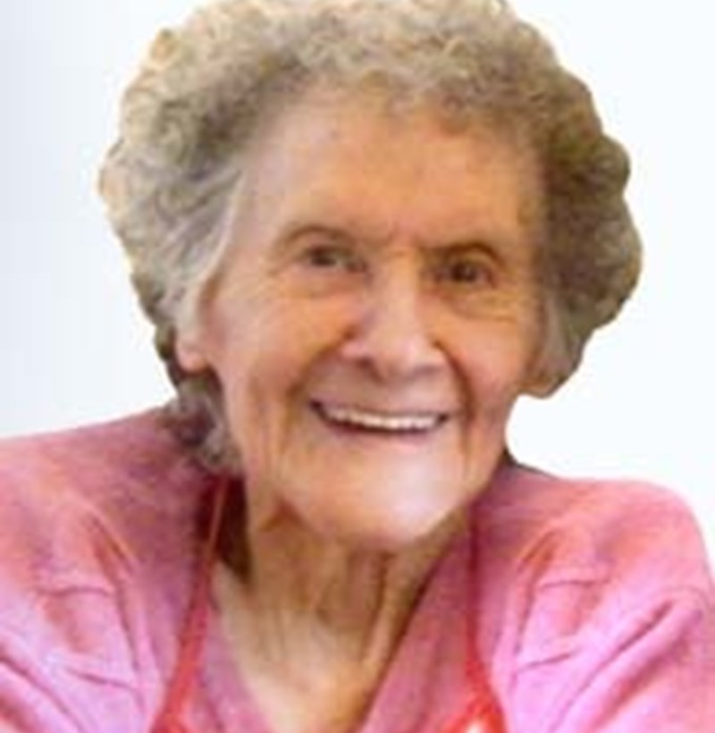 Mme Gaétane Deschênes