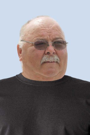 Hommage à M. Maurice Robinson